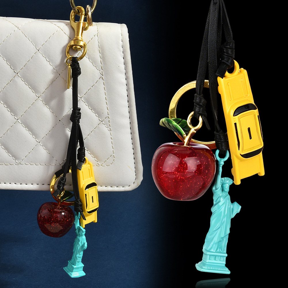 New York Temalı Deri Çanta Süs - Luxury Bags New York incelemesi ve fiyatı